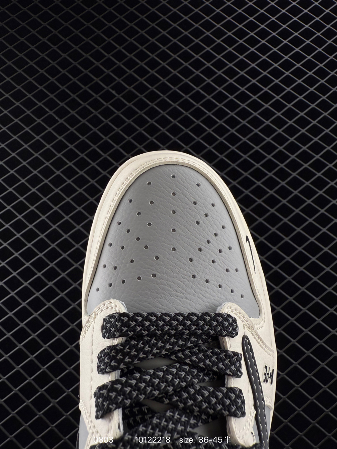 Travis Scott x Air Jordan 1 ” Reverse Mocha “